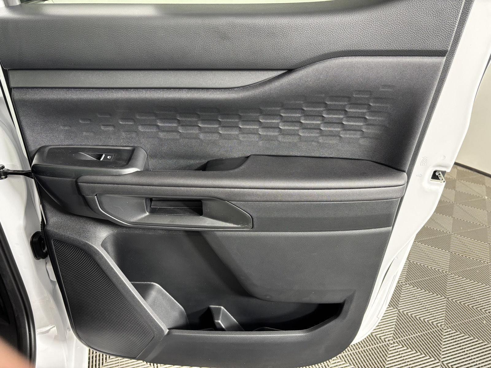 Used 2026 Oxford White Ford XL image 21