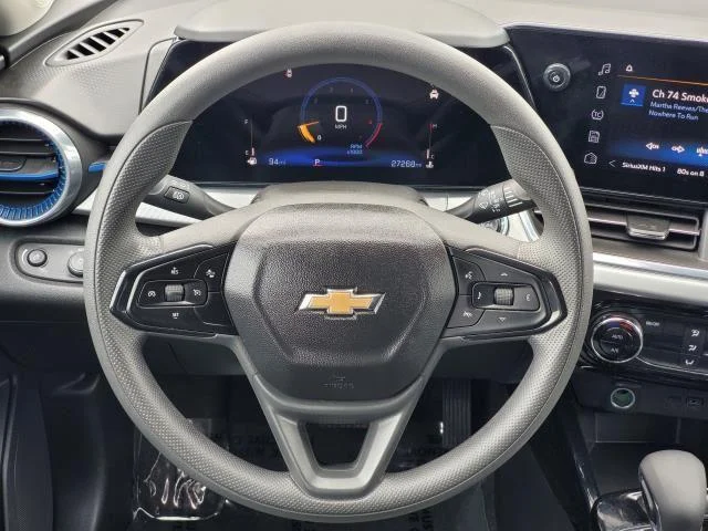 2025 Chevrolet Trax LT - Photo 22