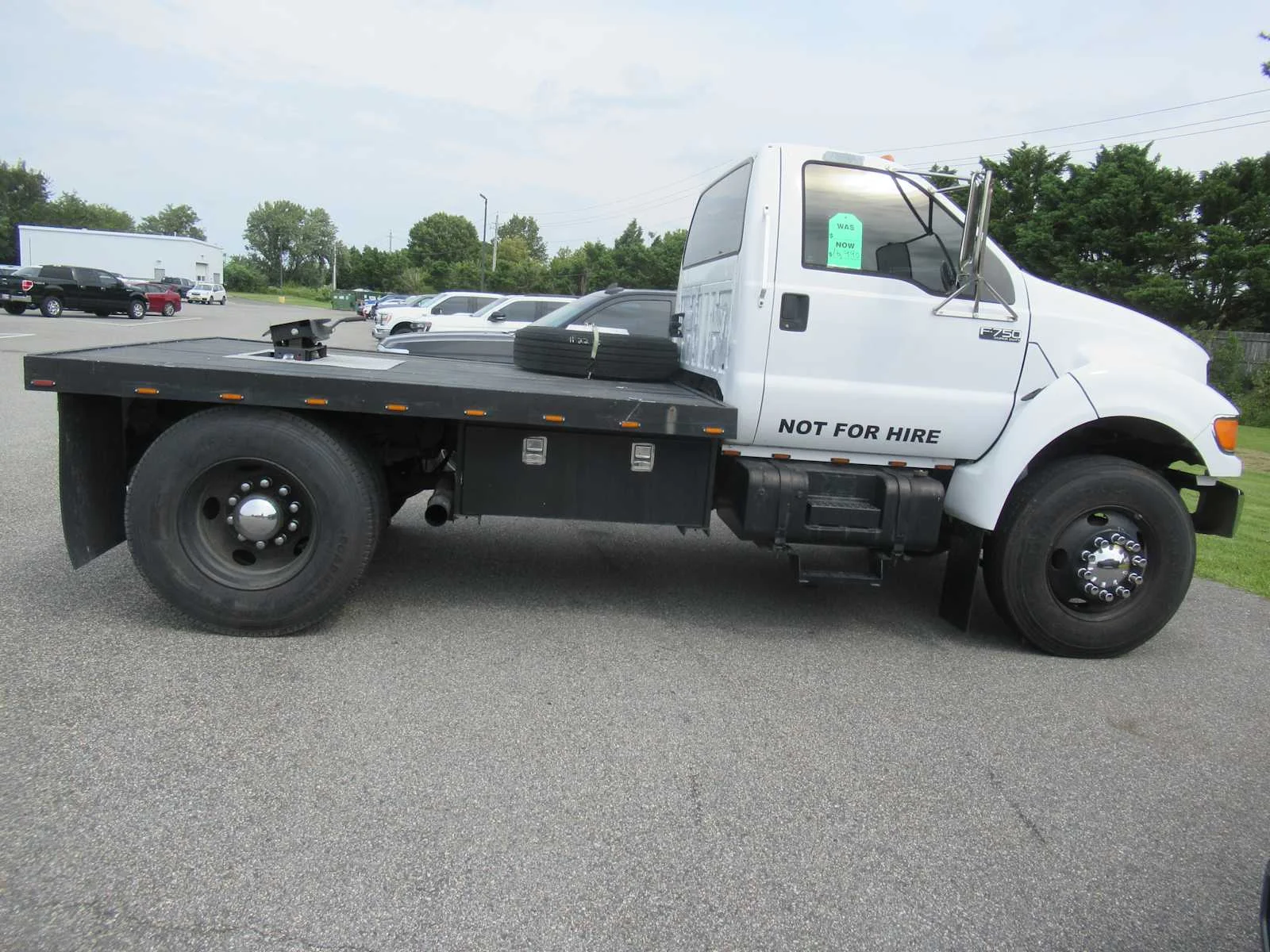 Used 2003 Oxford White Ford XL image 4