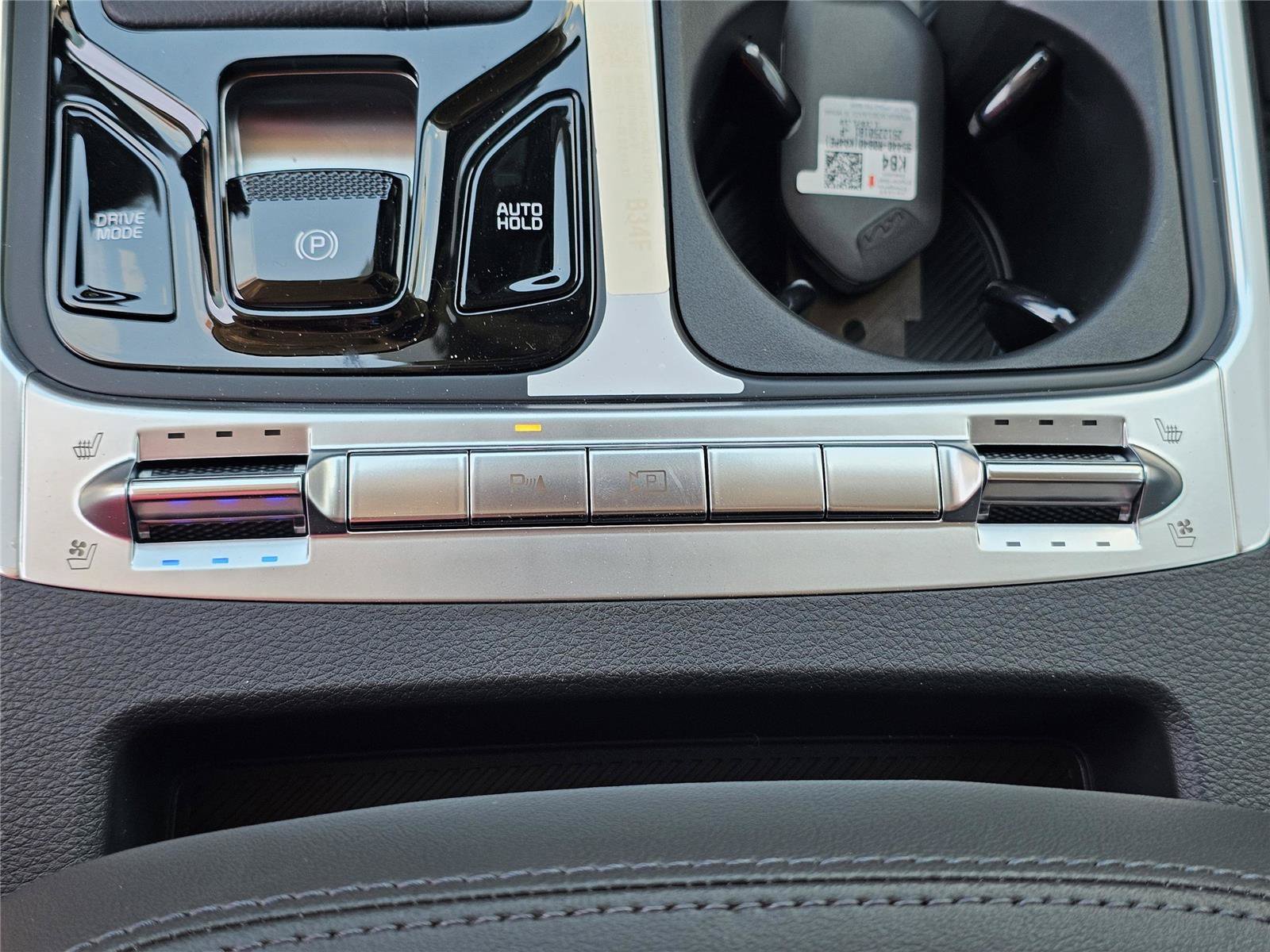 New 2026 Ivory Silver Kia SX image 28