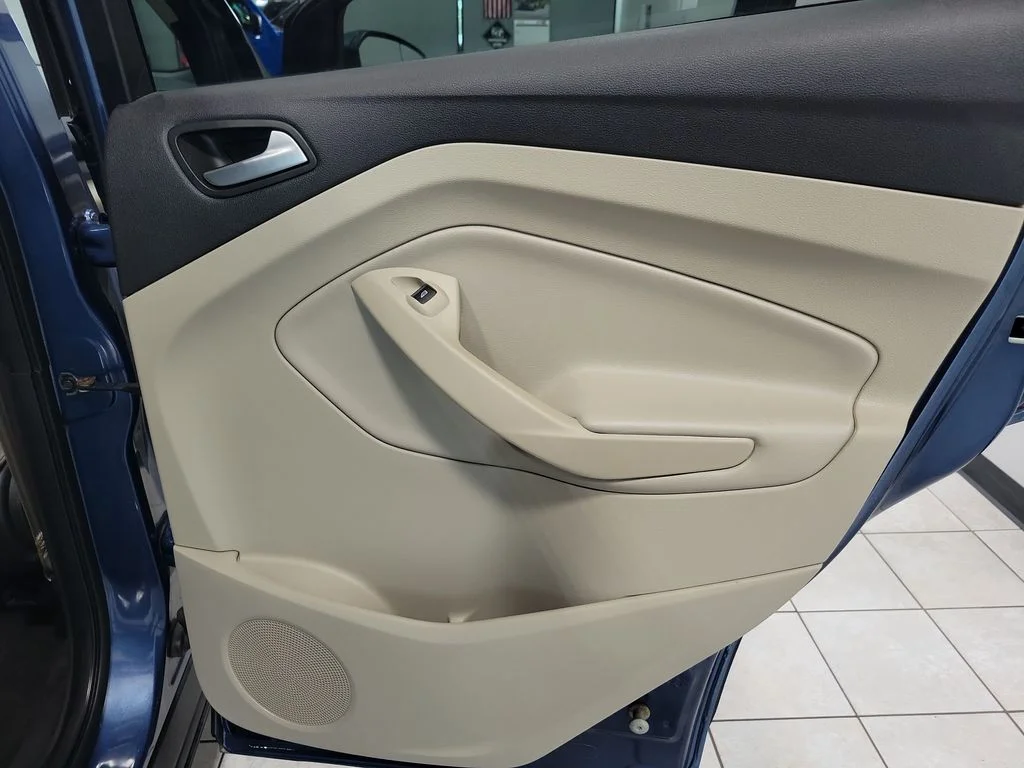 Certified Used 2018 Blue Ford SE image 15