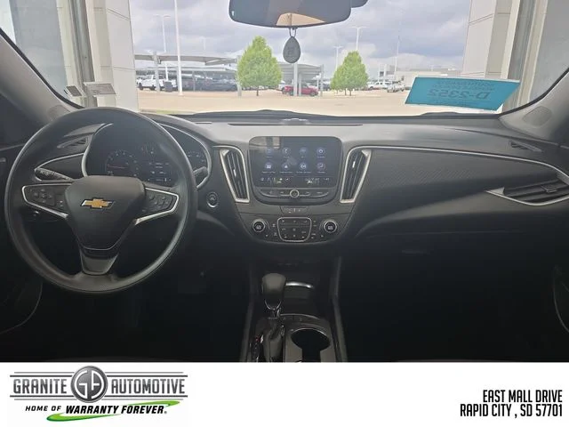 2025 Chevrolet Malibu 1LT - Photo 13