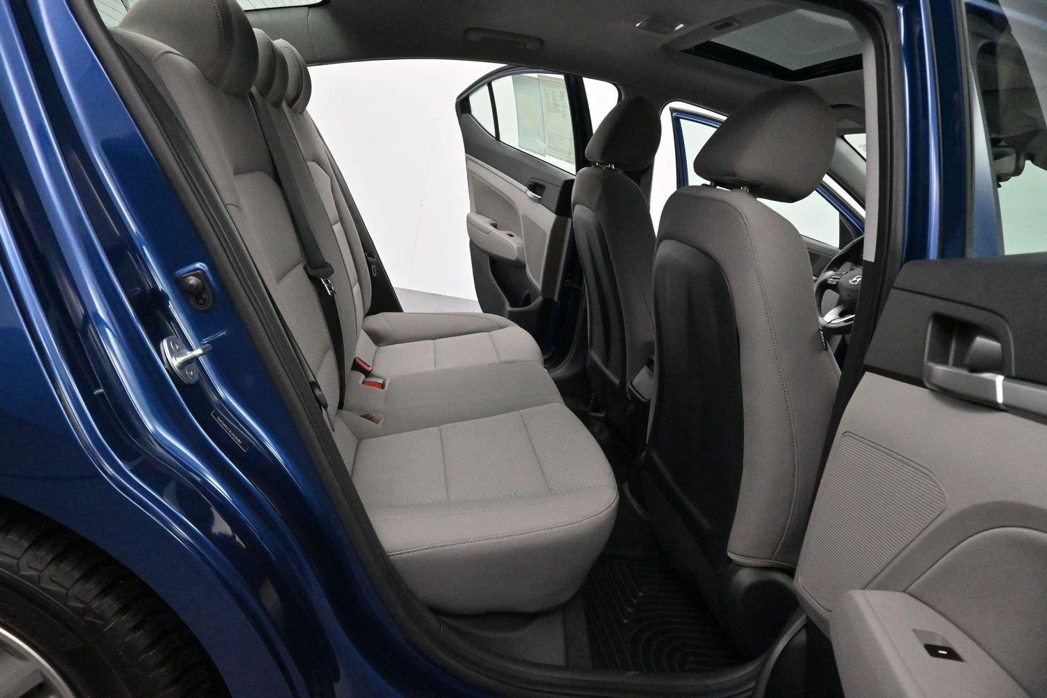Used 2020 Lakeside Blue Hyundai Value Edition image 31