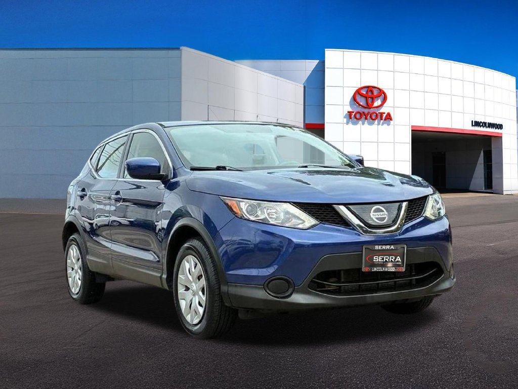Used 2019 Blue Nissan S image 9