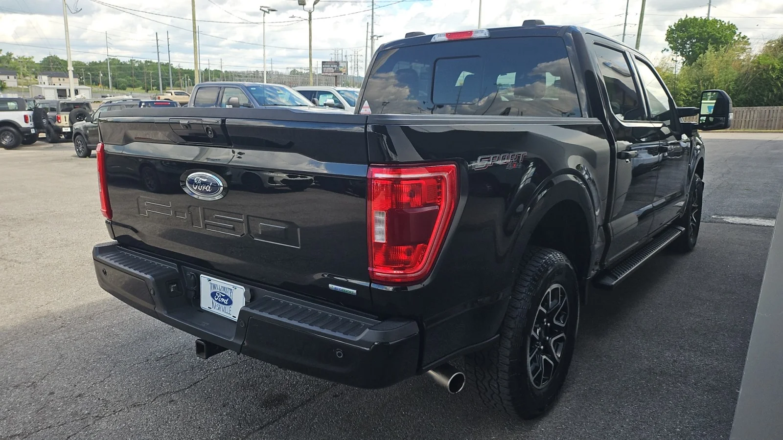 Used 2023 Black Ford XLT image 5