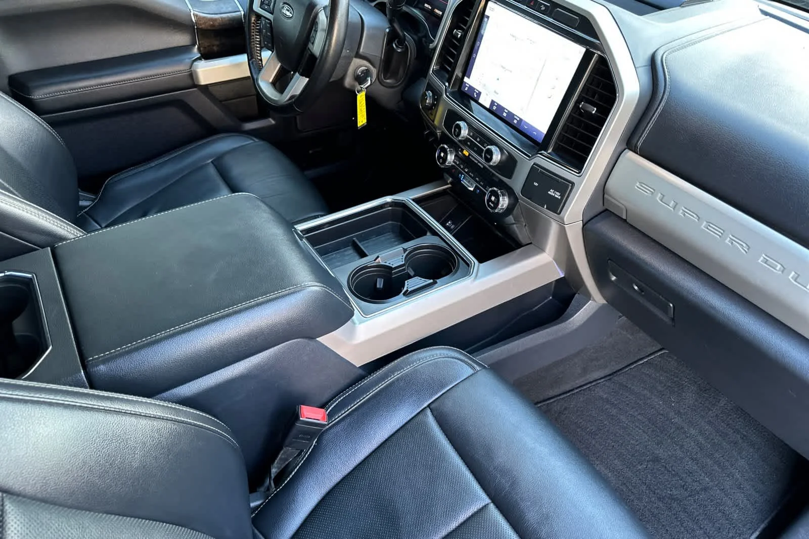 Used 2022 Stone Gray Metallic Ford LARIAT image 15
