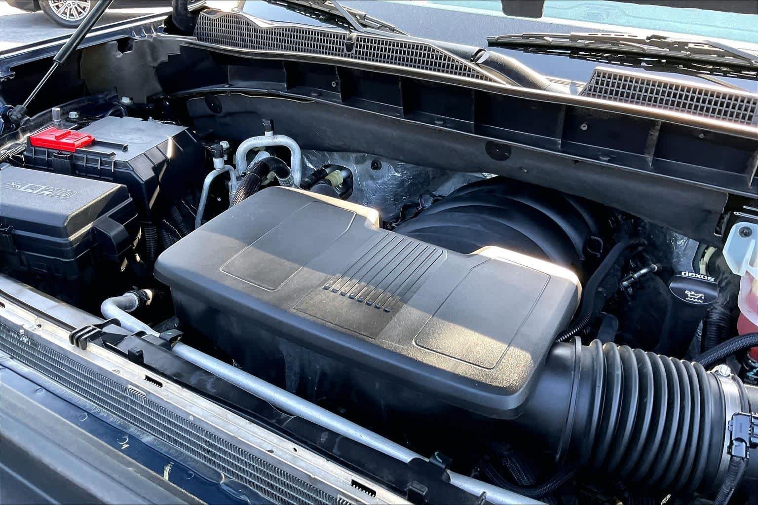 Used 2019 Pacific Blue Metallic GMC SLT image 29