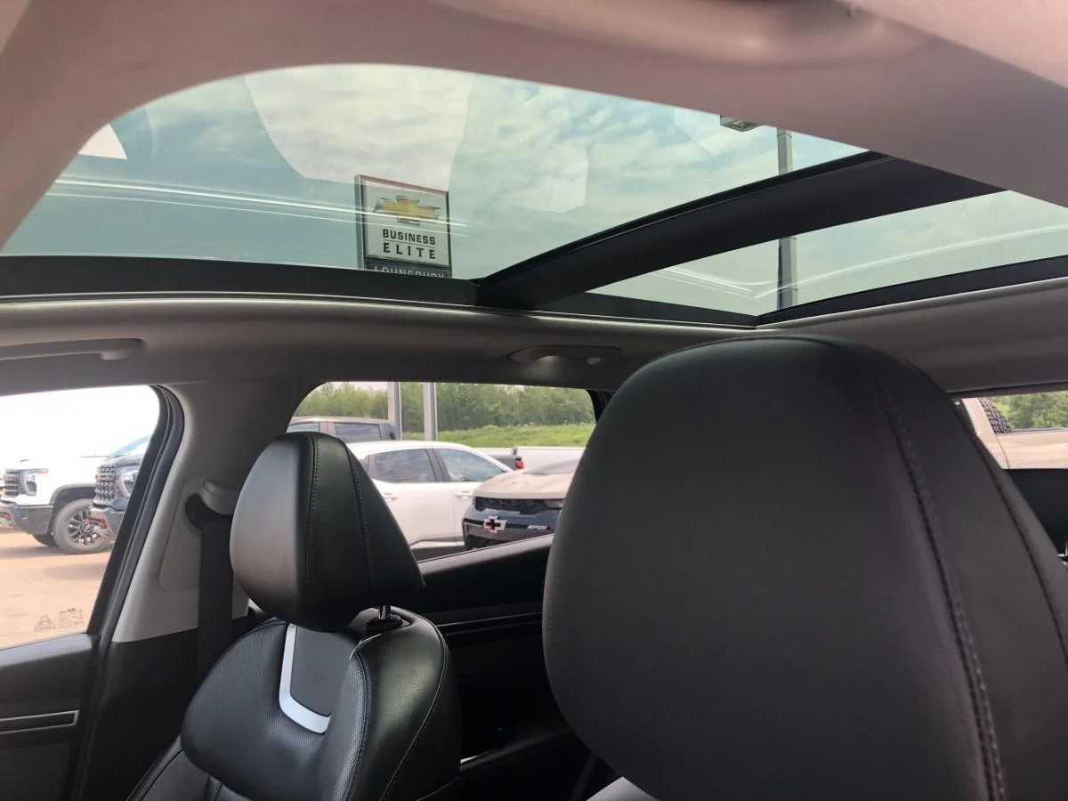 Used 2023 Grey Hyundai Preferred AWD w/Trend Package image 11