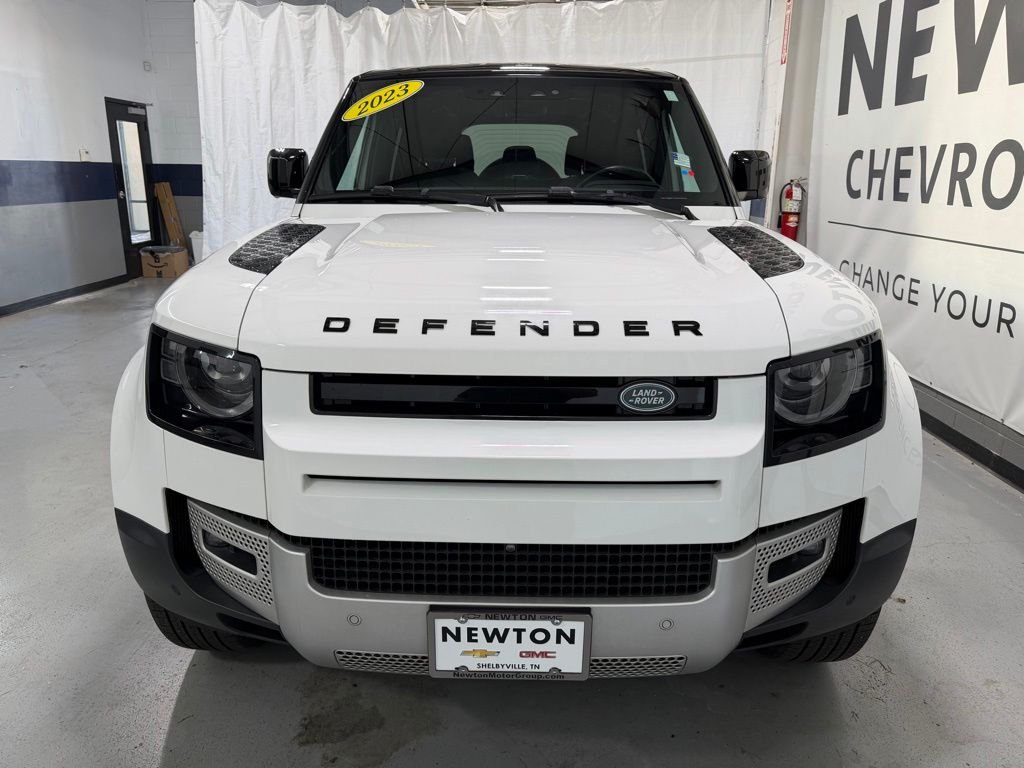 2023 Land Rover Defender SE - Photo 36