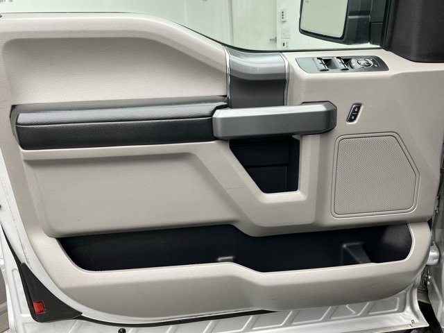 Used 2017 Ingot Silver Metallic Ford XLT image 7