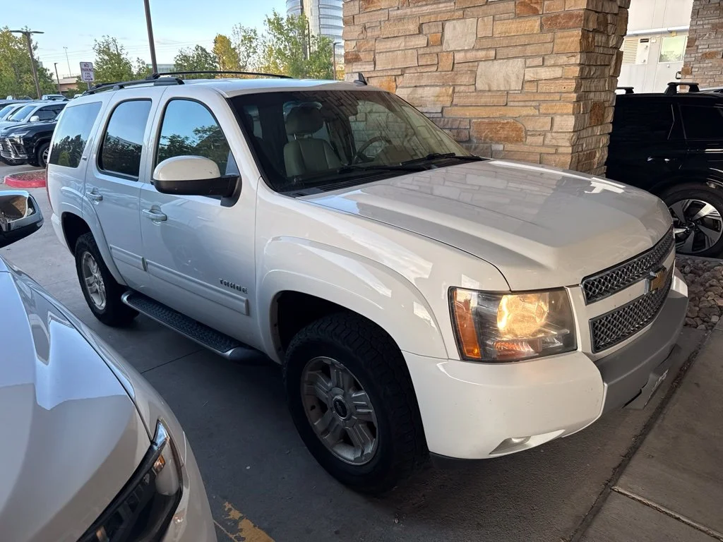Used 2013 White Chevrolet LT image 2