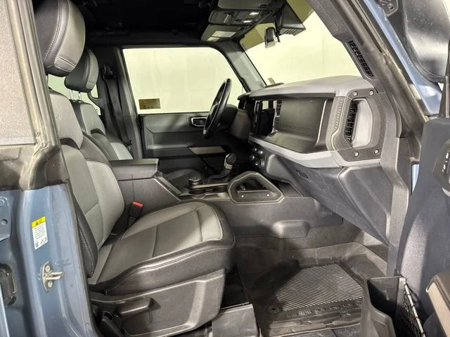 Used 2023 Azure Gray Metallic Tri-Coat Ford Everglades image 4