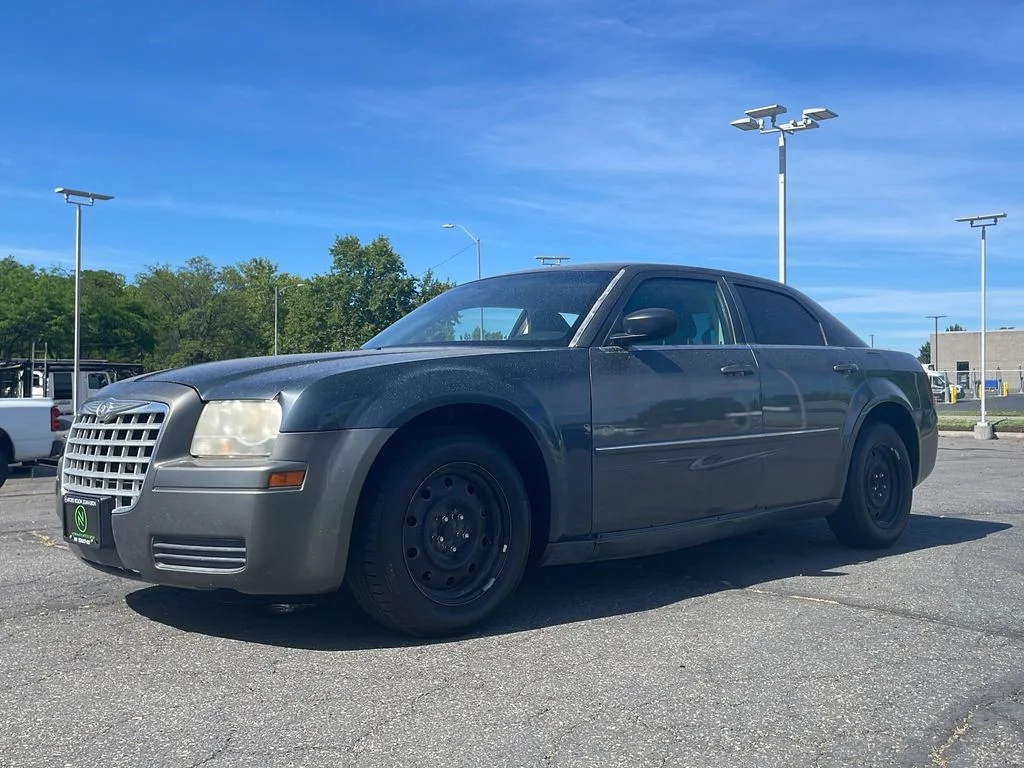 Used 2008 Dark Titanium Metallic Clearcoat Chrysler LX image 30