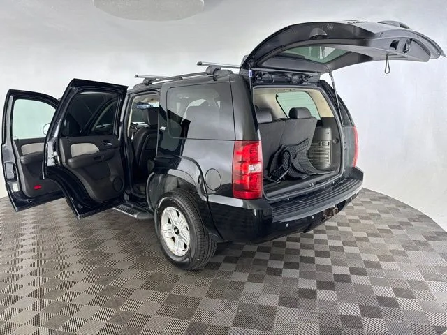 Used 2007 Black Chevrolet LT image 16