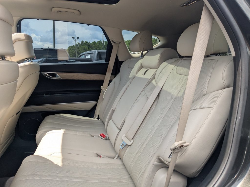 Used 2024 Makalu Gray Genesis 3.5T AWD image 25