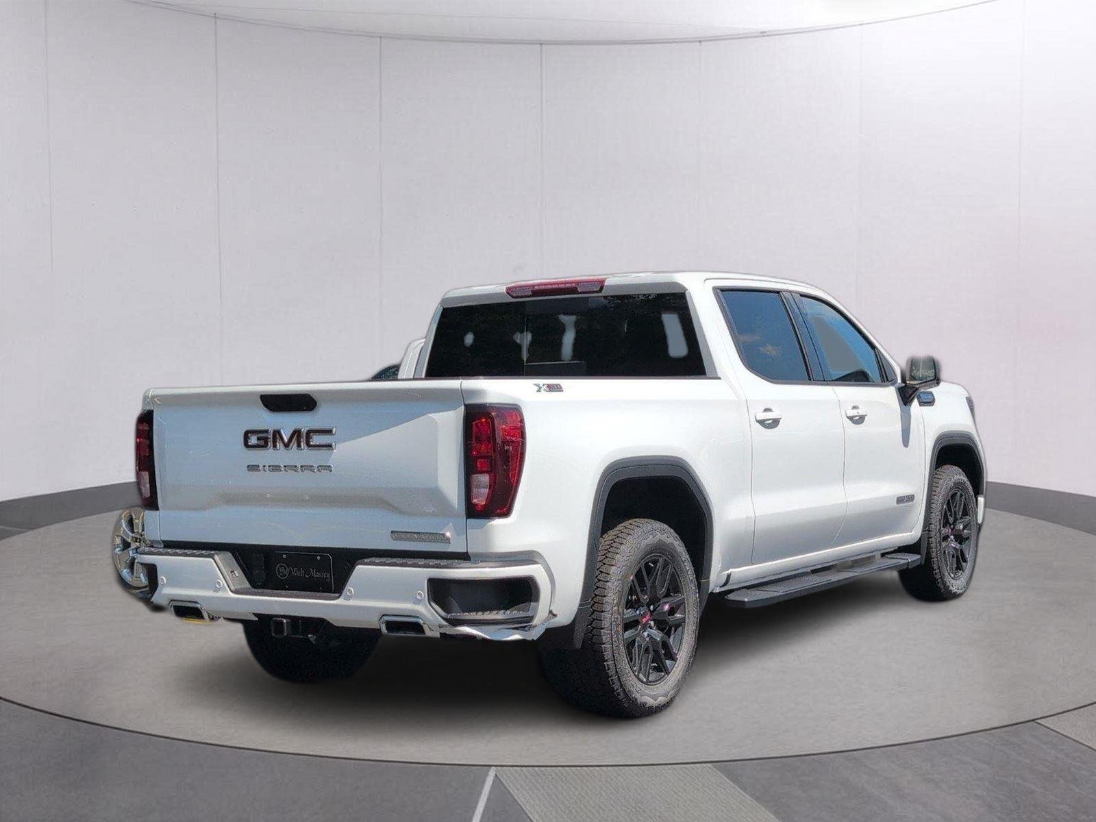 New 2026 Summit White GMC Elevation image 7