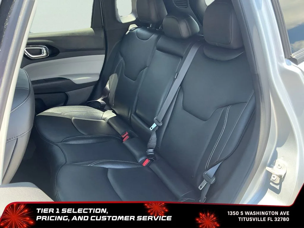 Used 2025 Silver Jeep Limited image 24