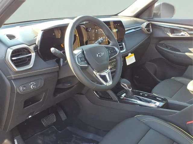 New 2026 Cacti Green Chevrolet ACTIV image 8