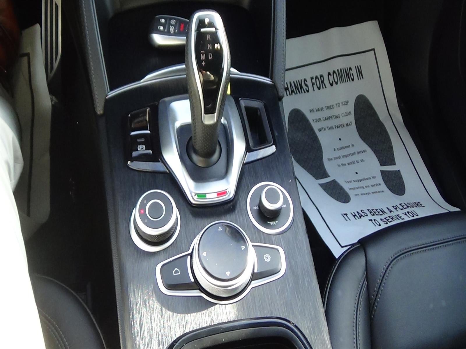 Used 2024 Milano White (pw1) Alfa Romeo Sprint image 27