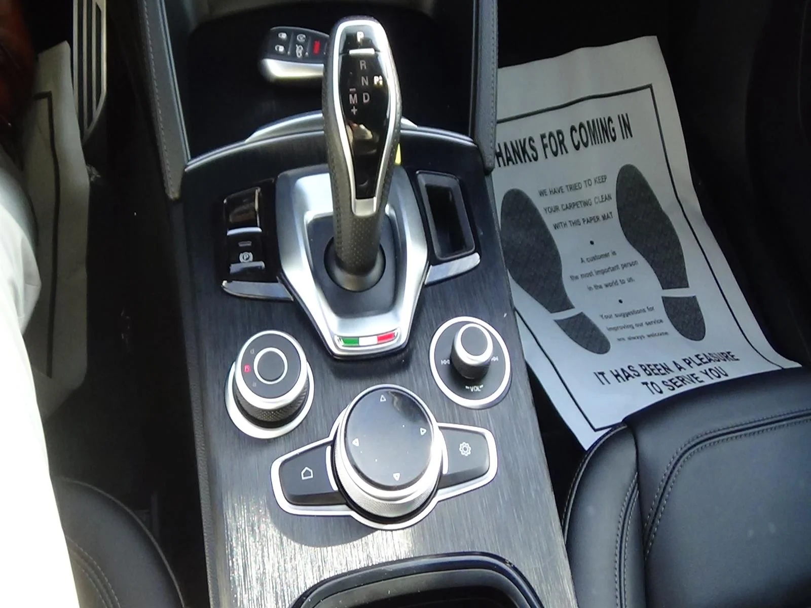 Used 2024 Milano White (pw1) Alfa Romeo Sprint image 27