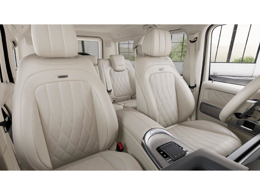 New 2027 MANUFAKTUR Moonlight White Metallic Mercedes-Benz AMG® G 63 SUV image 6