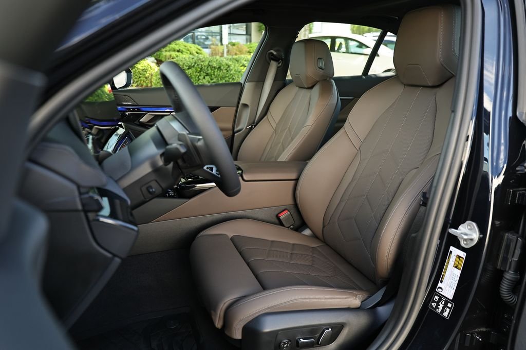 2027 BMW 5 Series 530i - Photo 19