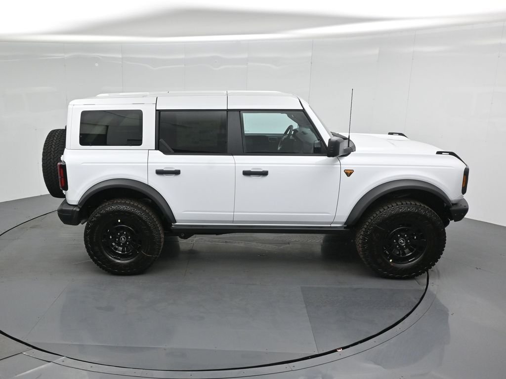 New 2026 Oxford White Ford Badlands image 37
