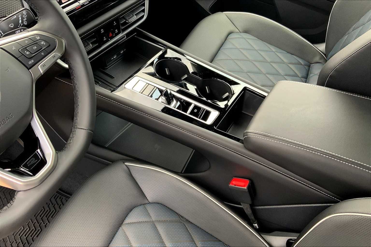 New 2026 Mountain Lake Blue Metallic Volkswagen 2.0T SEL Premium R-Line image 7