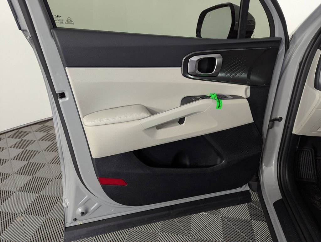 New 2026 Wolf Gray Kia S image 18