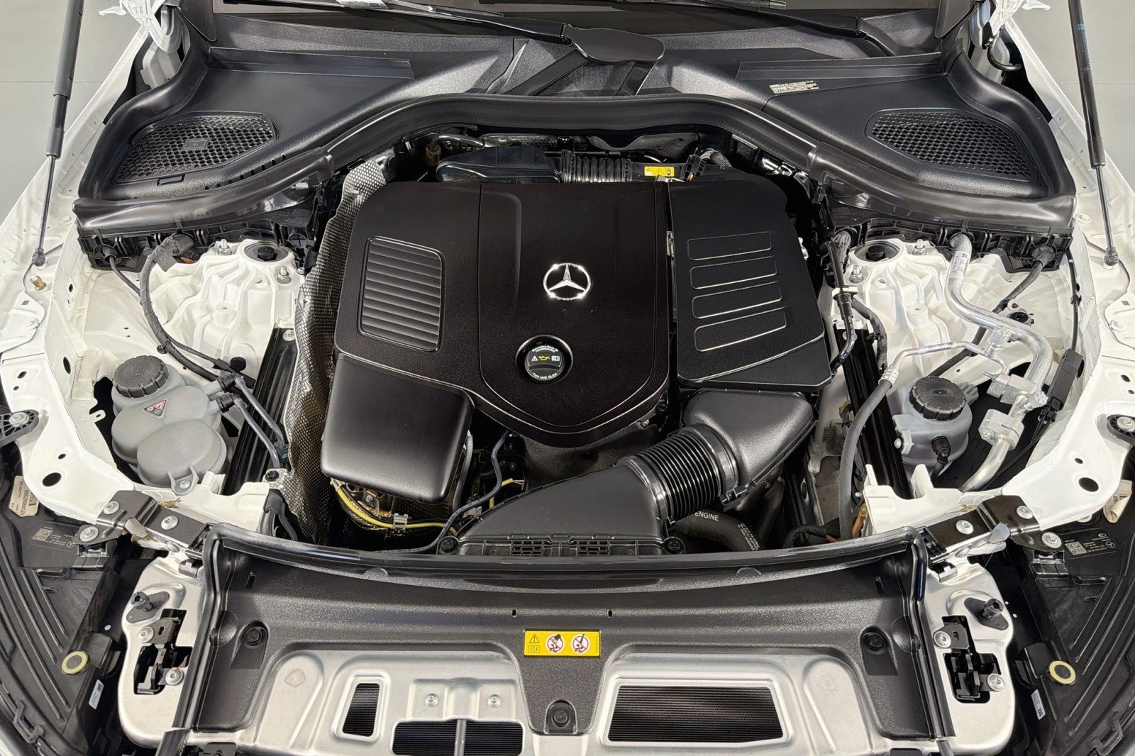 Certified Used 2024 Polar White Mercedes-Benz 300 image 12