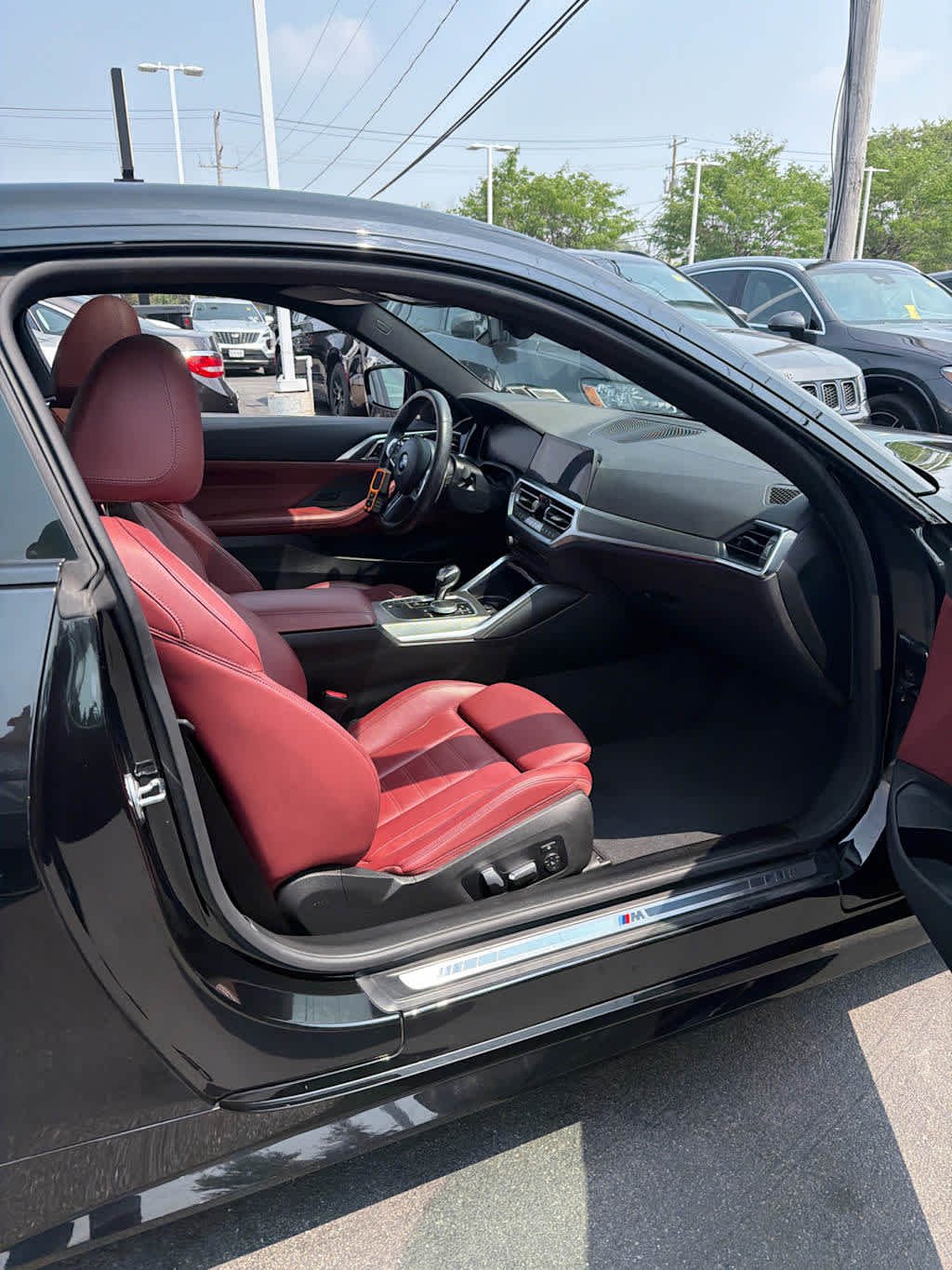 Used 2021 Black Sapphire Metallic BMW M440i xDrive image 2