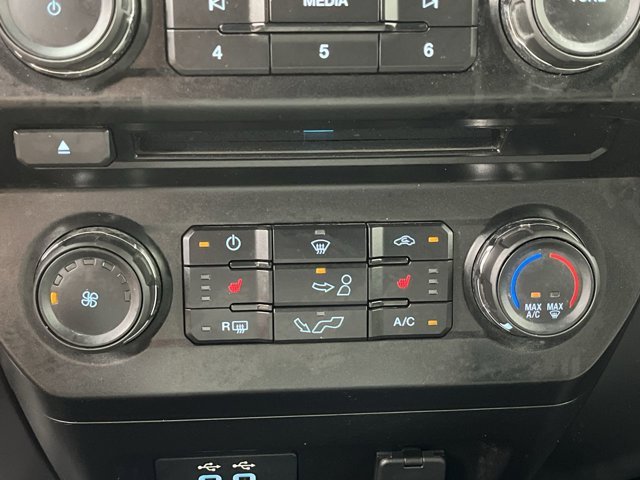 Used 2017 Ingot Silver Metallic Ford XLT image 20