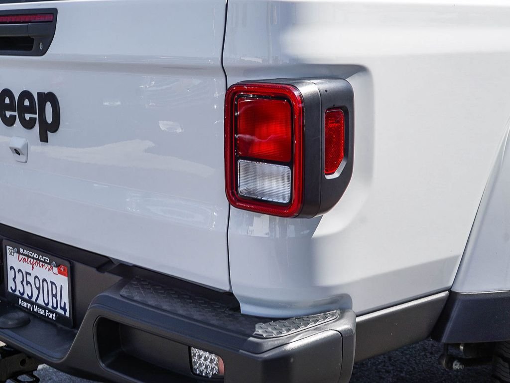 Used 2024 White Jeep Sport image 8