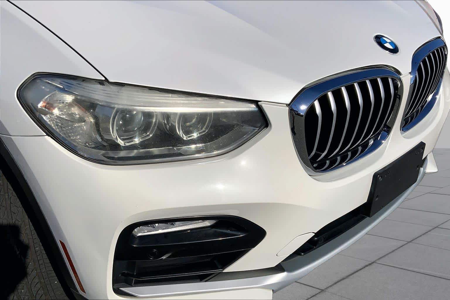 Used 2019 Mineral White Metallic BMW xDrive30i image 29