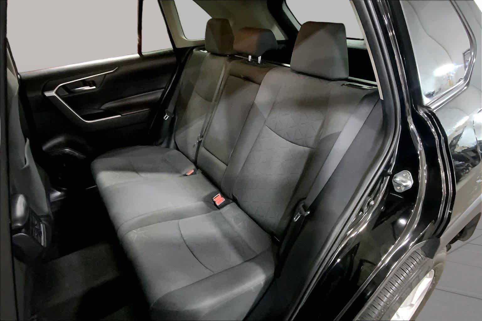 Used 2020 Midnight Black Metallic Toyota XLE image 21