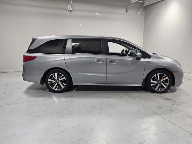Used 2023  Honda Touring image 28