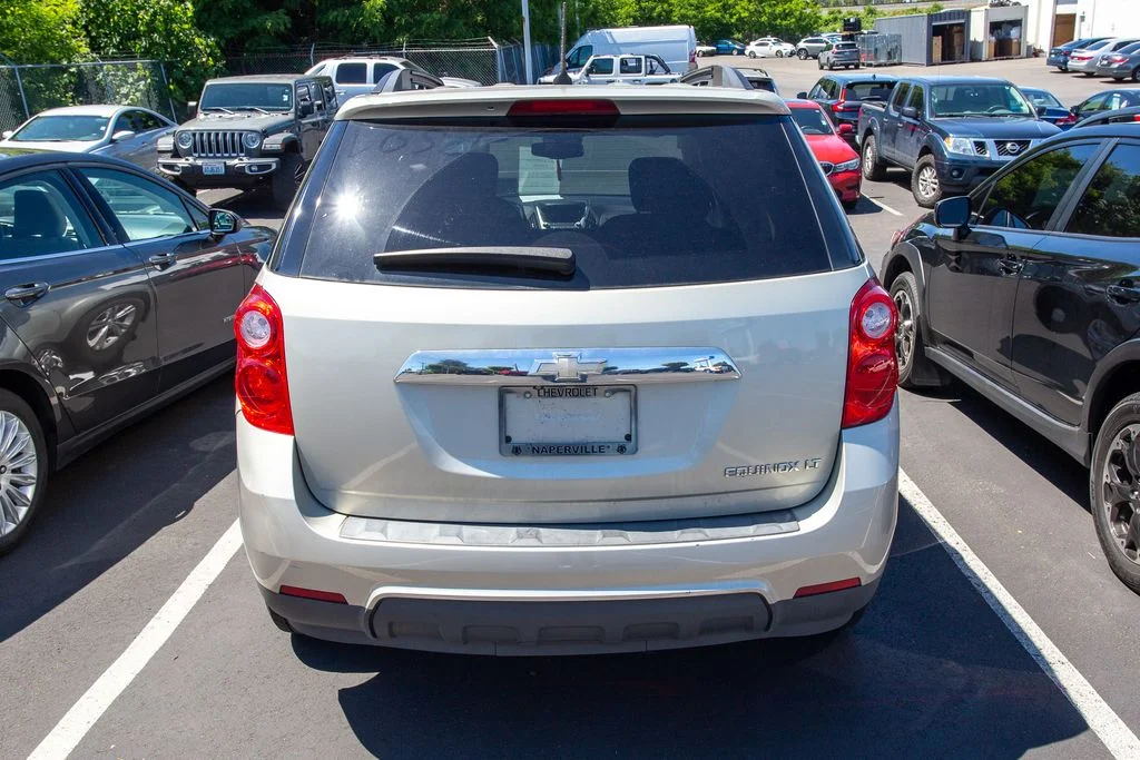 Used 2014 Champagne Silver Metallic Chevrolet FWD LT image 4
