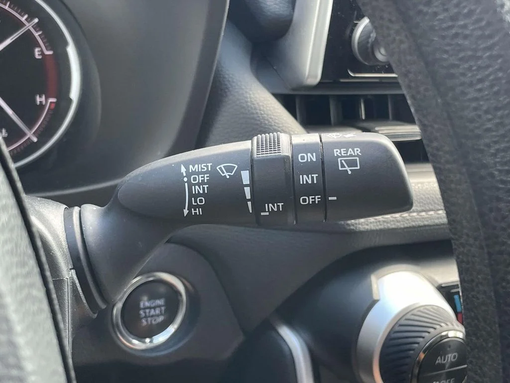 Used 2025 Silver Sky Metallic Toyota XLE image 12