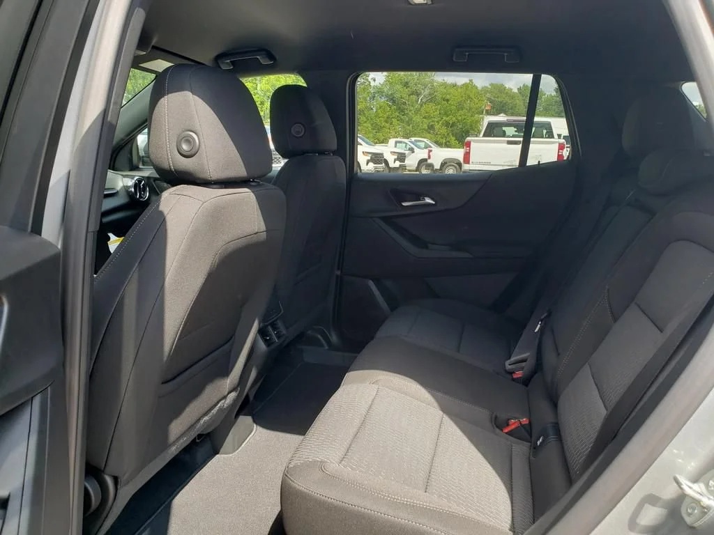 2027 Chevrolet Equinox LT - Photo 15
