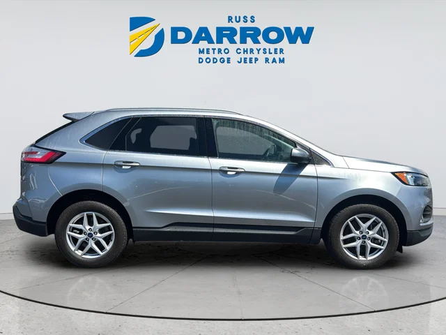 Used 2022 Silver Ford SEL image 6