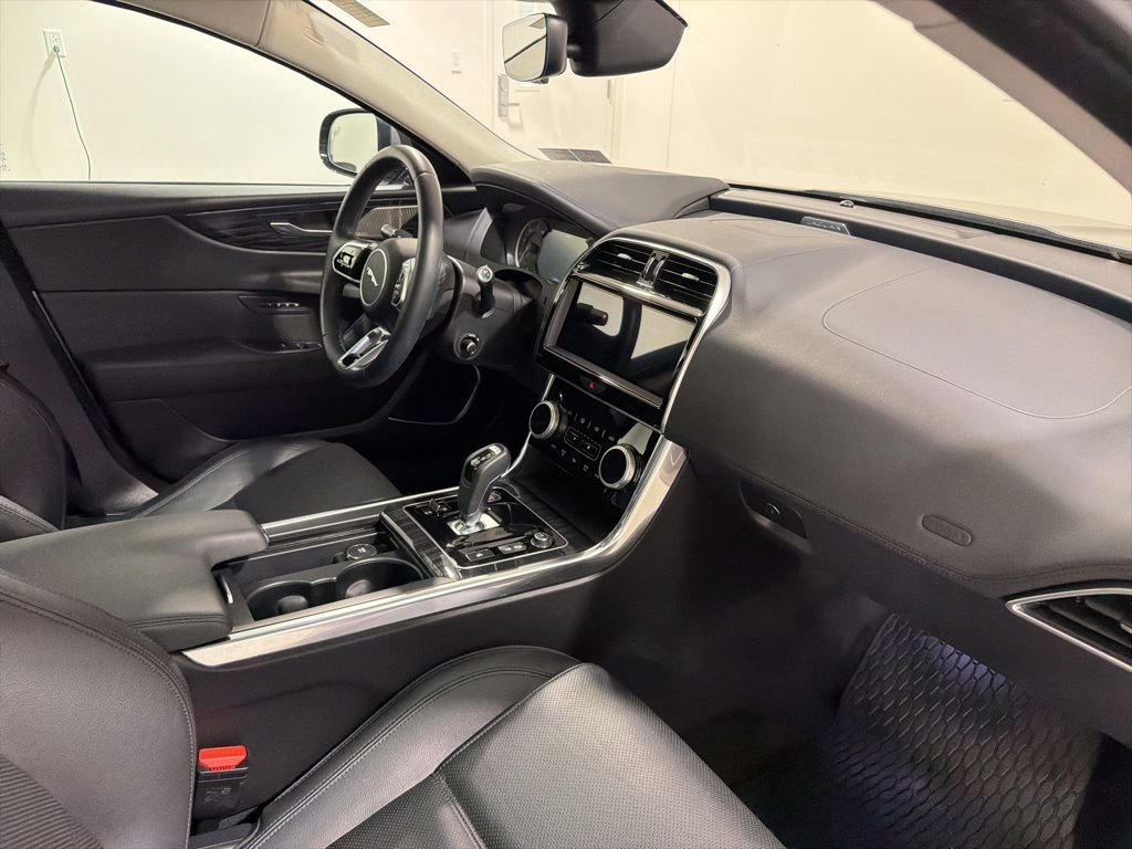 Used 2020 Eiger Gray Metallic Jaguar S image 24