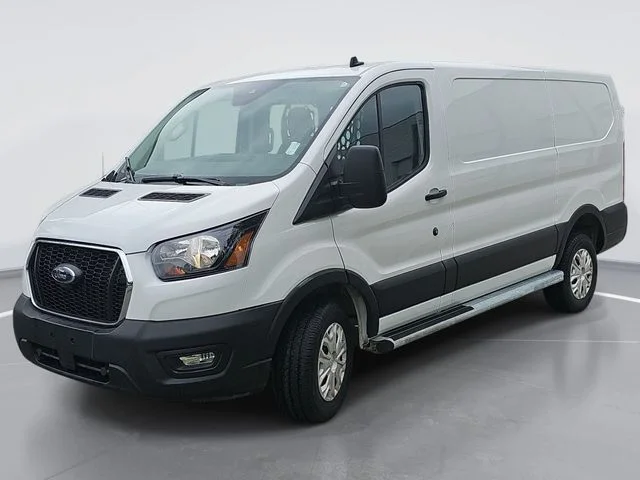 Used 2025 White Ford Base image 3