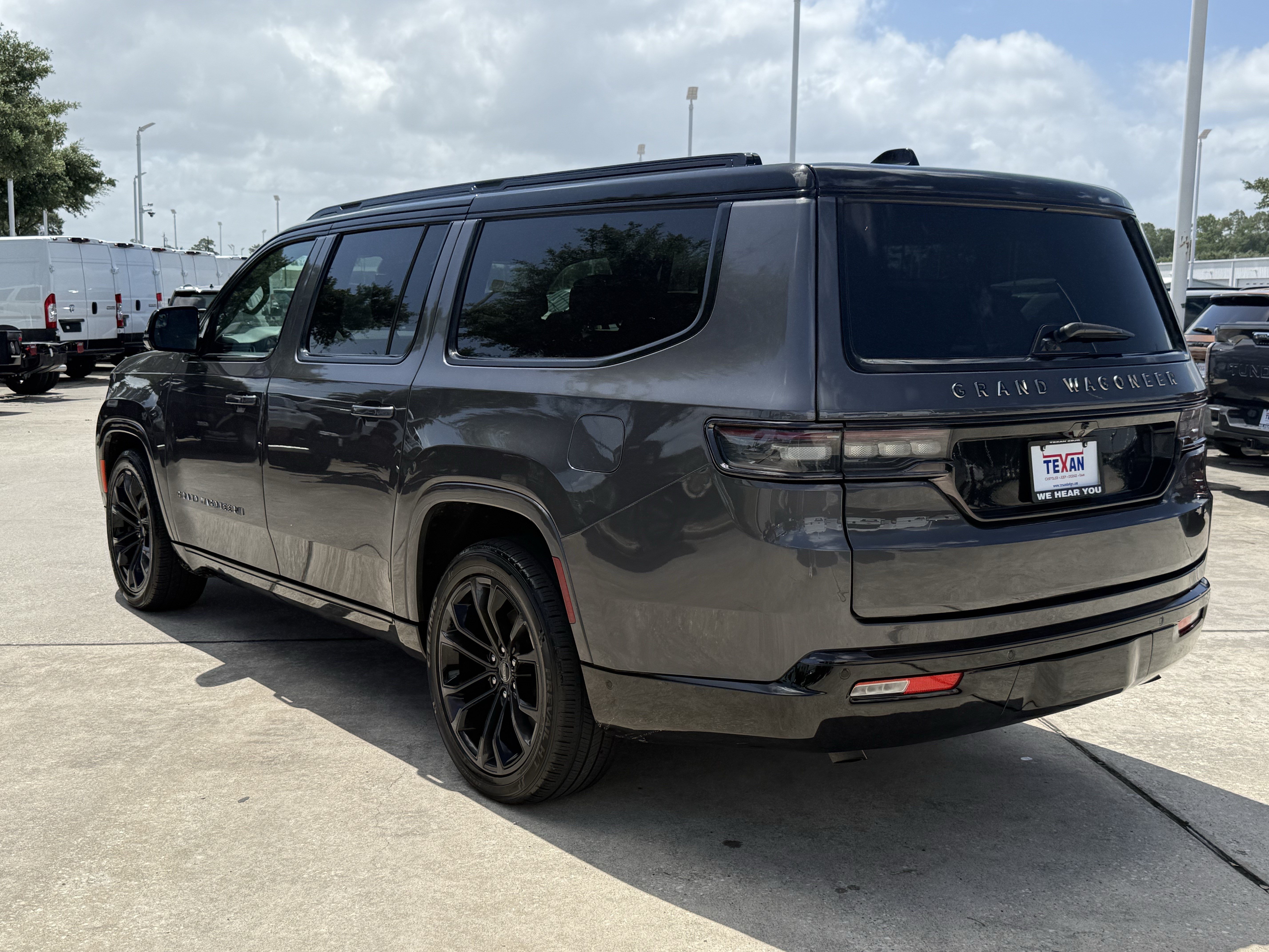 Used 2024 Baltic Gray Metallic Clearcoat Jeep  image 6