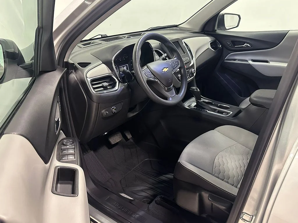 Used 2024 Blue Chevrolet LT image 18