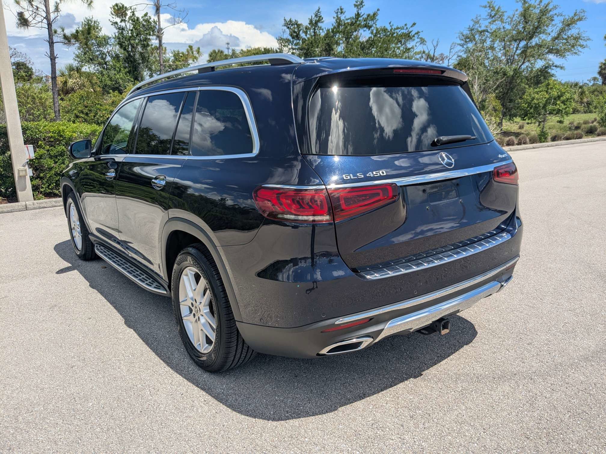 Used 2020 Brilliant Blue Metallic Mercedes-Benz GLS 450 image 7