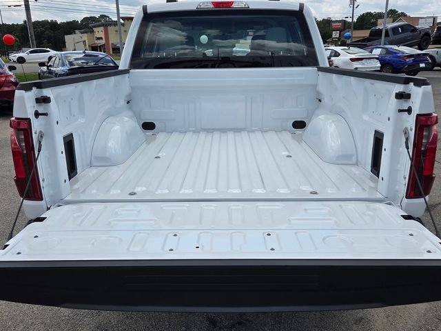 New 2026 Oxford White Ford XL image 7
