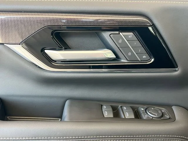 2026 GMC Yukon Elevation - Photo 13