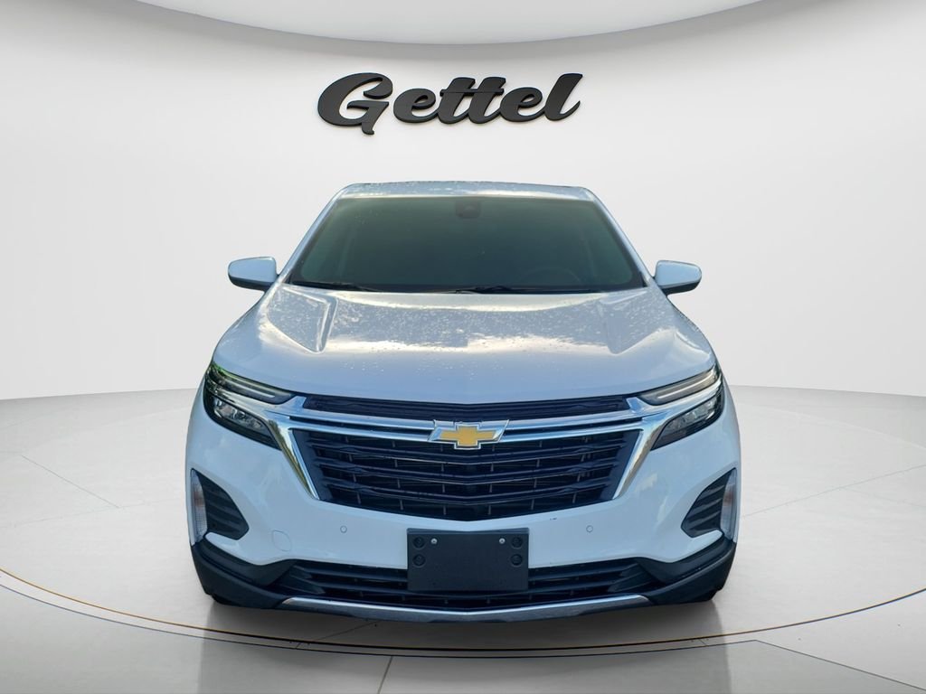 Used 2023 White Chevrolet LT image 2