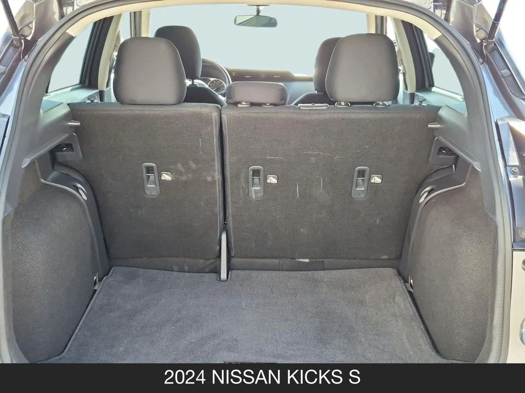 Used 2024 Gray Nissan S image 23