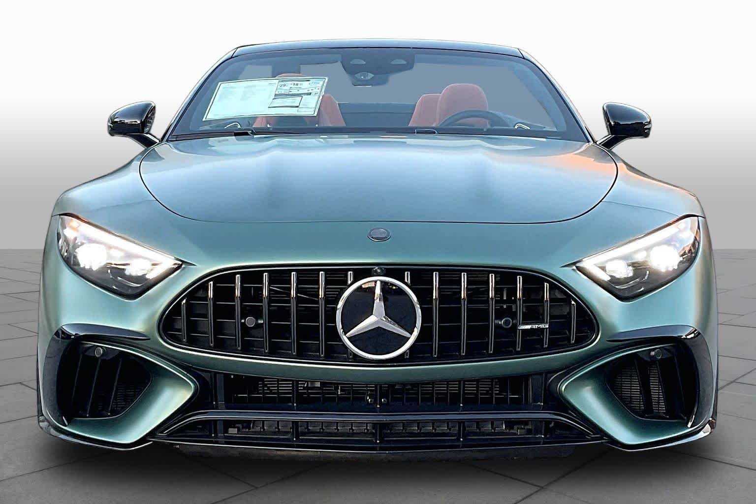 New 2026 MANUFAKTUR exclusive Ireland mid green magno Mercedes-Benz AMG® SL 63 S E Performance Roadster image 2
